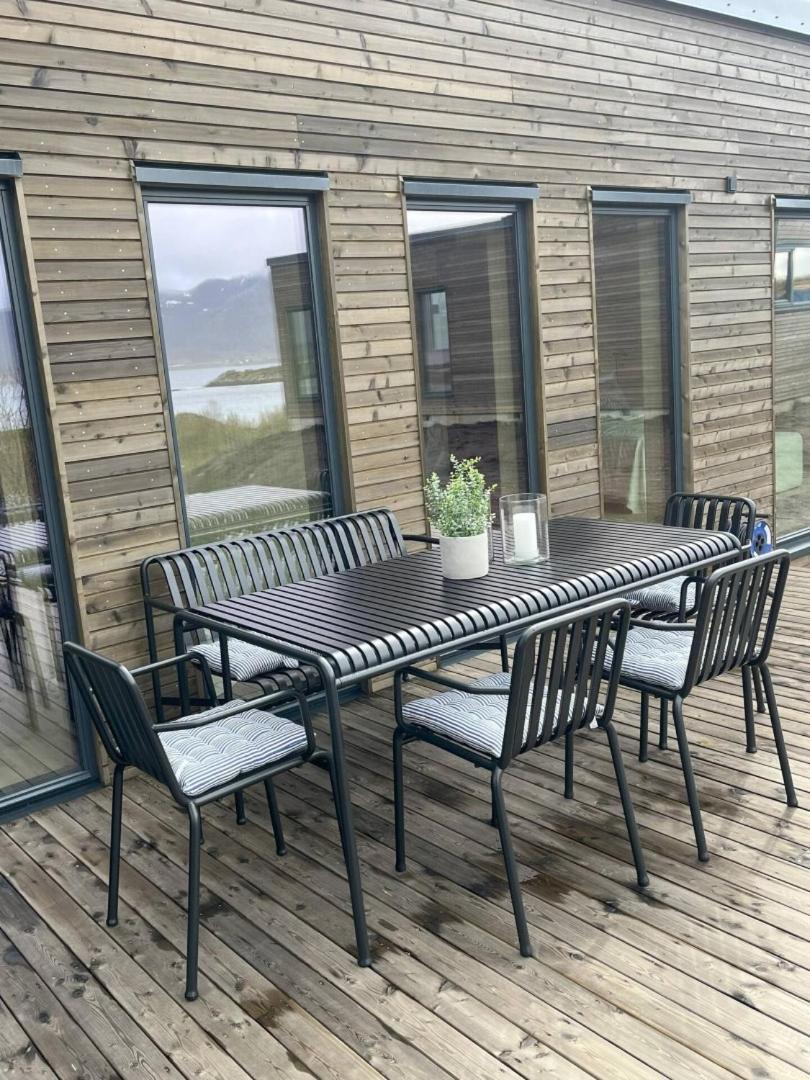 Luksushytte Med Jacuzzi, Summer&Winter Retreat Lyngværet エクステリア 写真