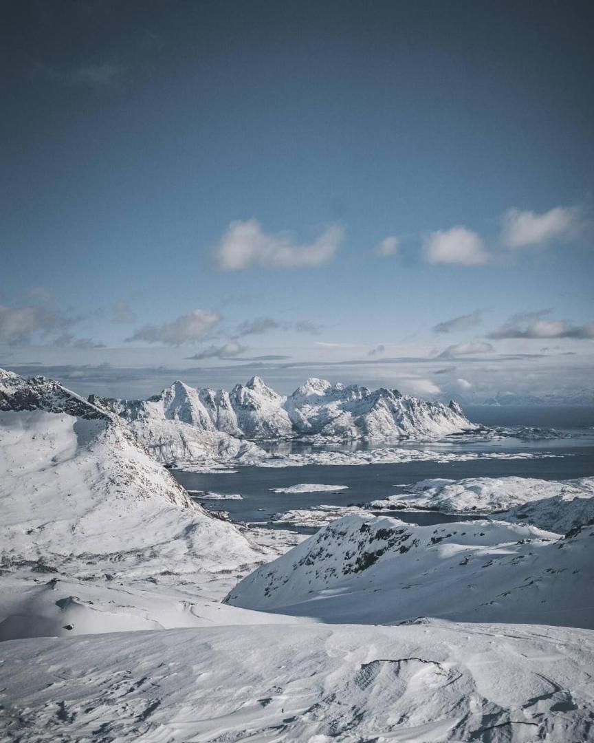 Luksushytte Med Jacuzzi, Summer&Winter Retreat Lyngværet エクステリア 写真