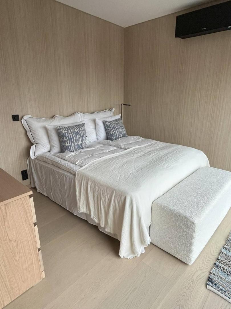 Luksushytte Med Jacuzzi, Summer&Winter Retreat Lyngværet エクステリア 写真