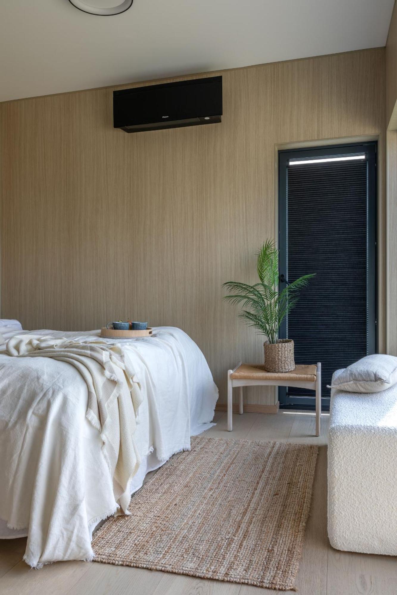 Luksushytte Med Jacuzzi, Summer&Winter Retreat Lyngværet エクステリア 写真